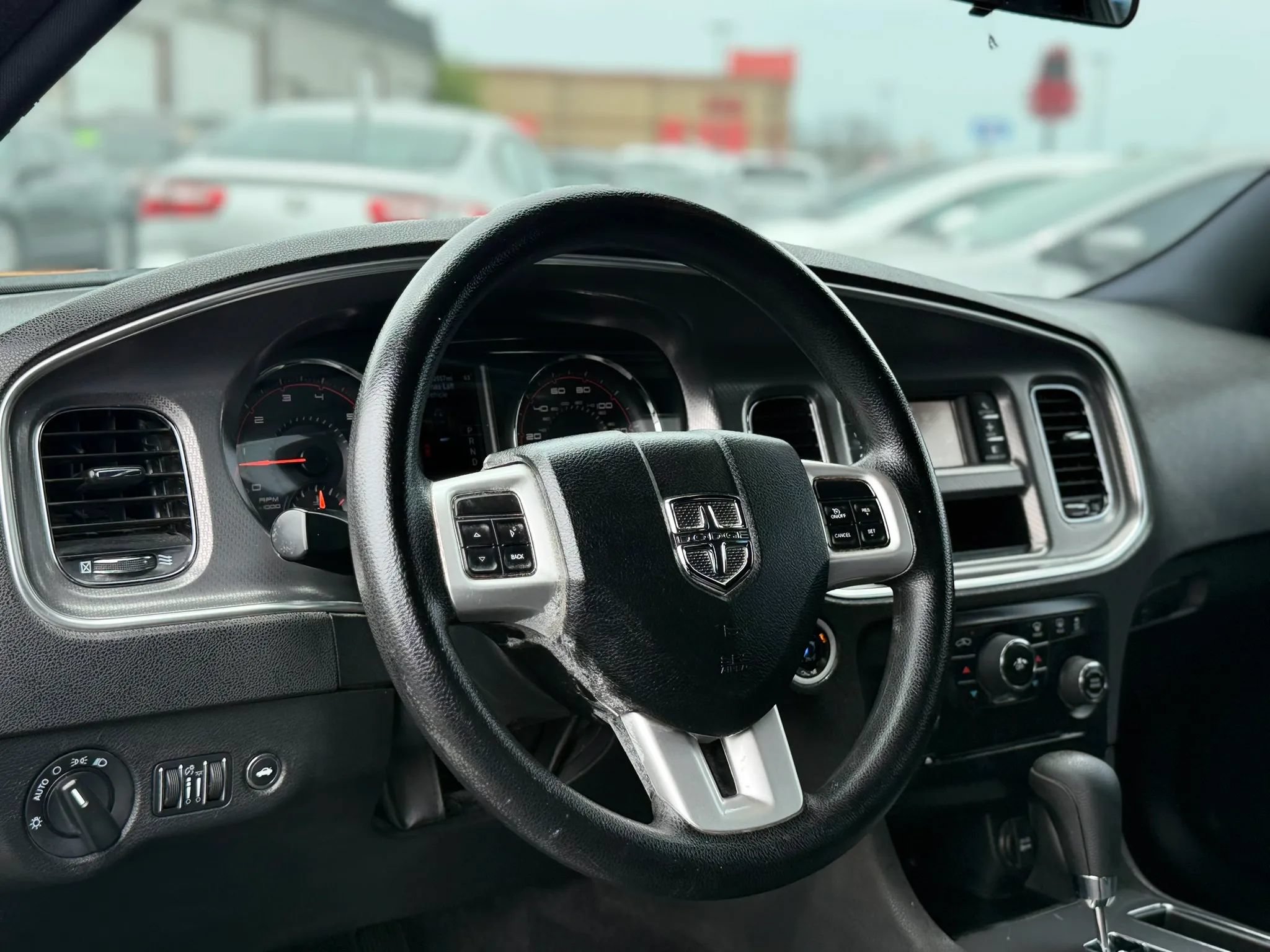 Used 2013 Dodge Charger SE RWD image 14