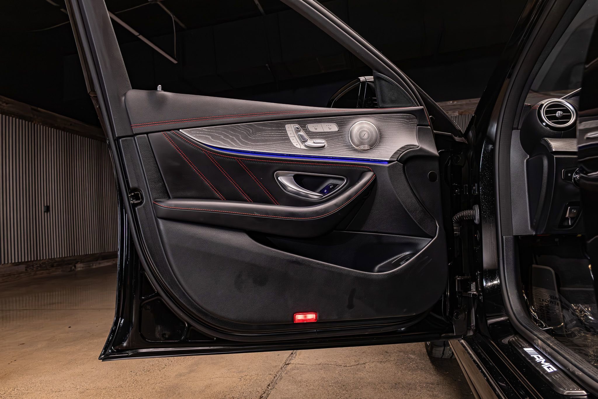 Used 2023 Mercedes-Benz E 53 AMG 4MATIC Sedan w/ Driver Assistance Package image 28