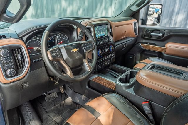 Used 2022 Chevrolet Silverado 3500 High Country image 23