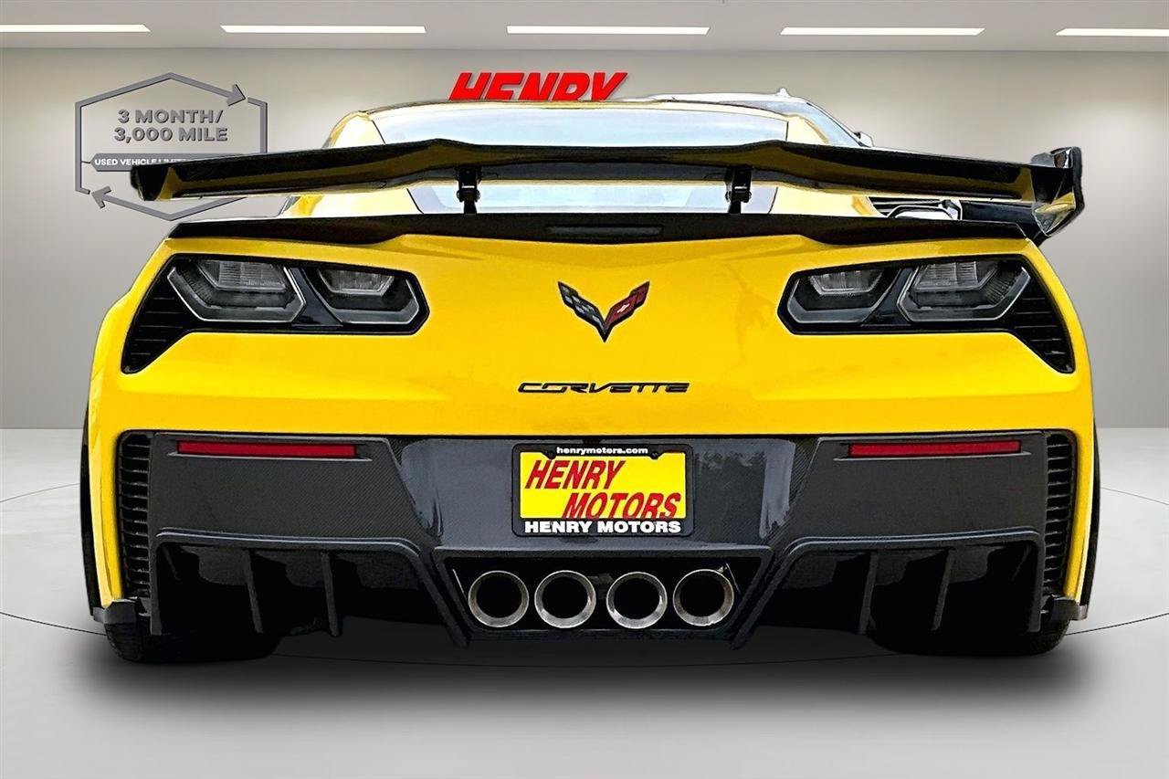 Used 2019 Chevrolet Corvette Z06 RWD image 5