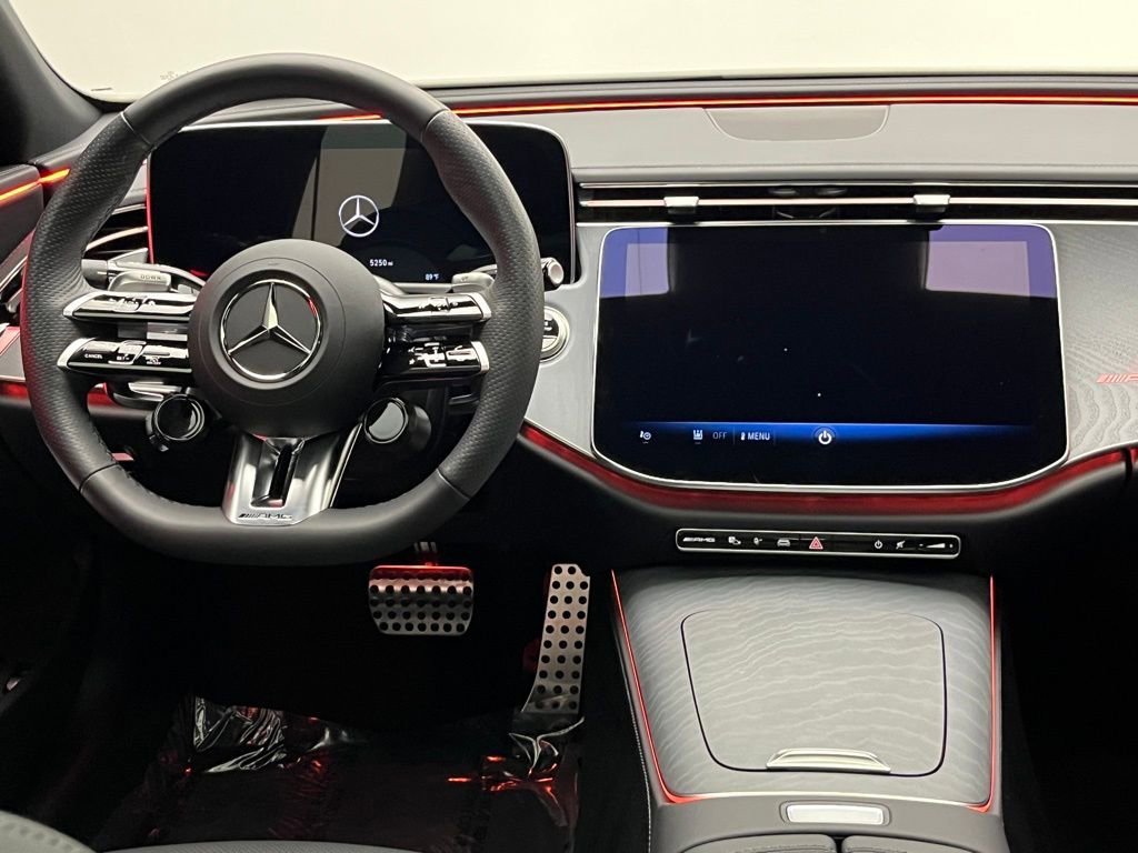 Used 2025 Mercedes-Benz E 53 AMG e 4MATIC Sedan image 27