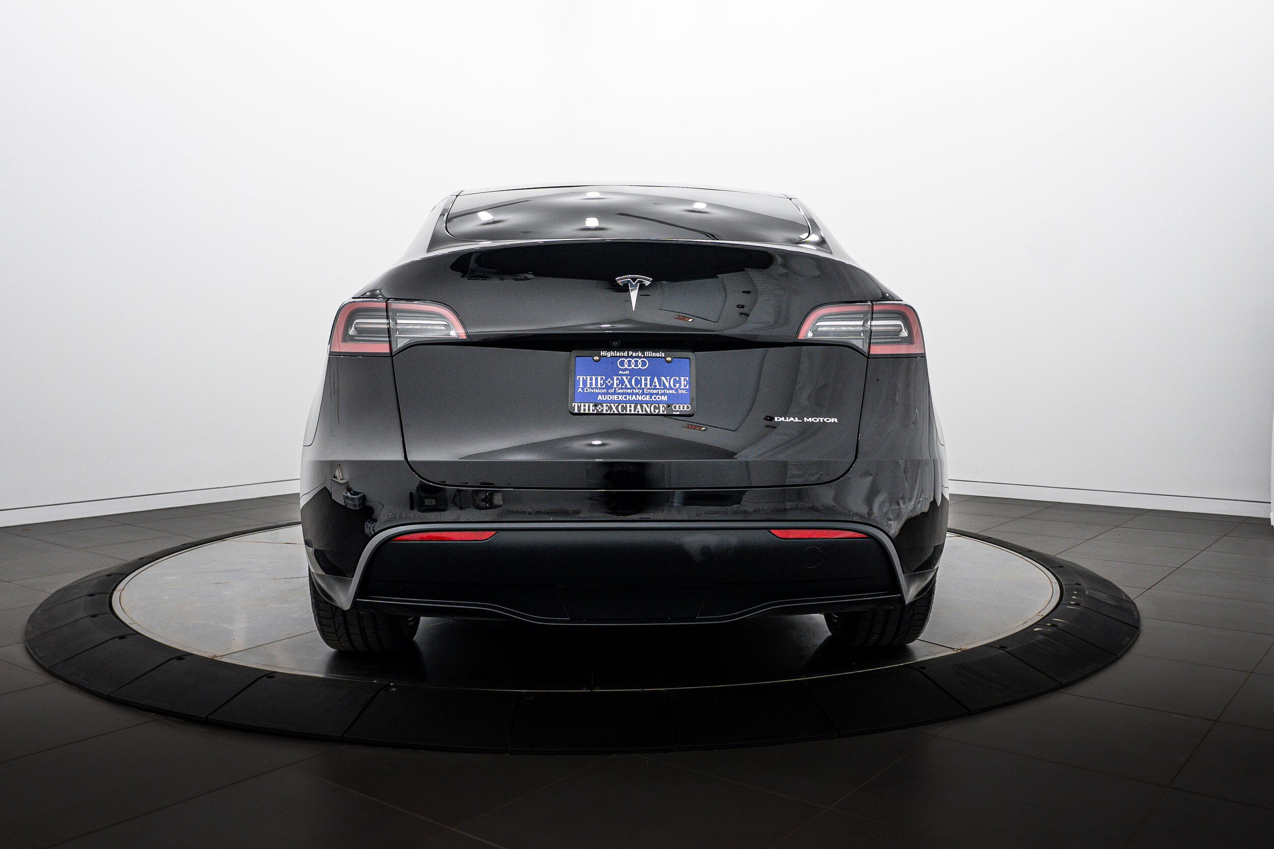 Used 2021 Tesla Model Y Long Range AWD/4WD image 20