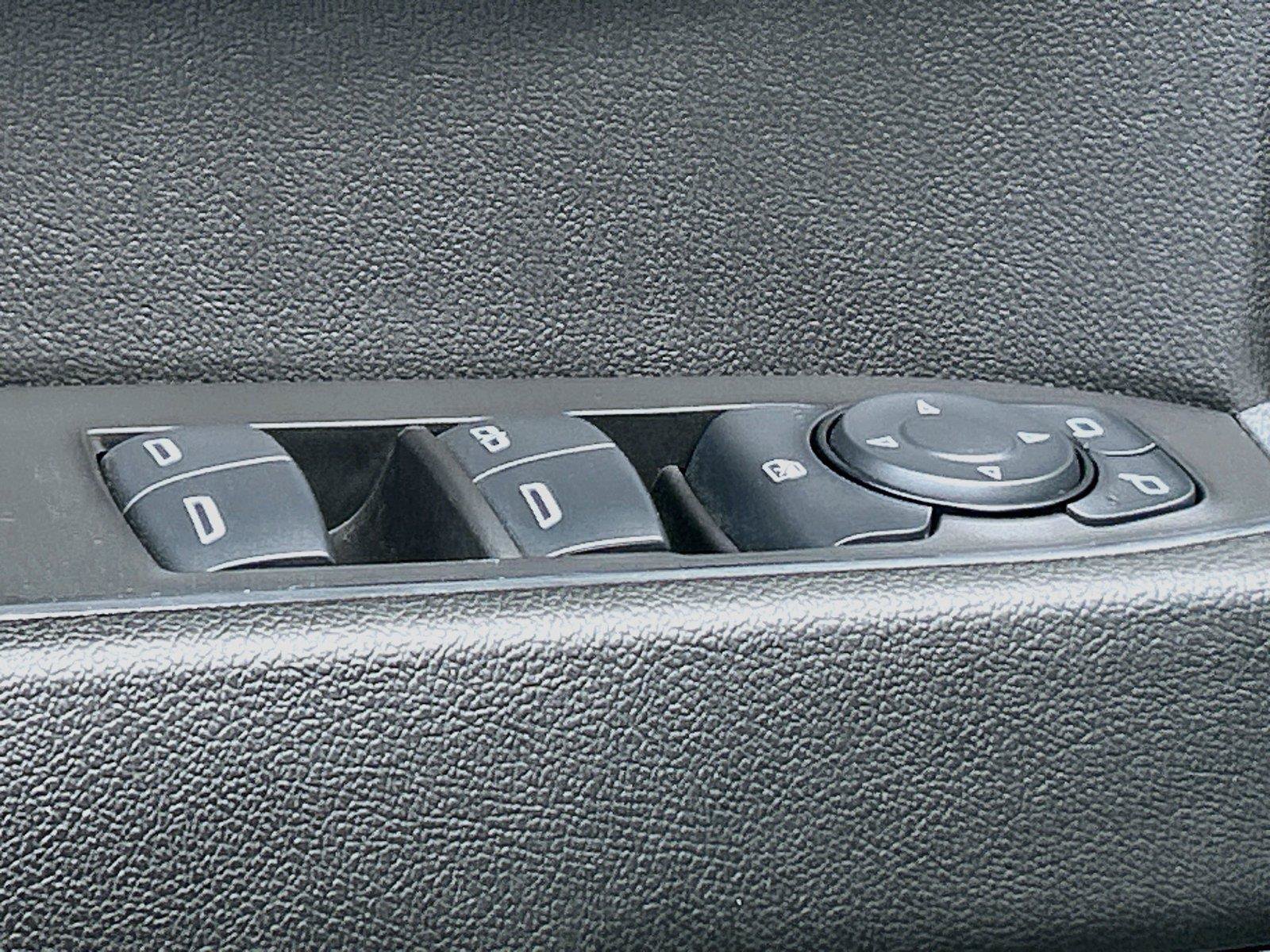 Used 2025 Chevrolet Silverado 1500 LT AWD/4WD image 23