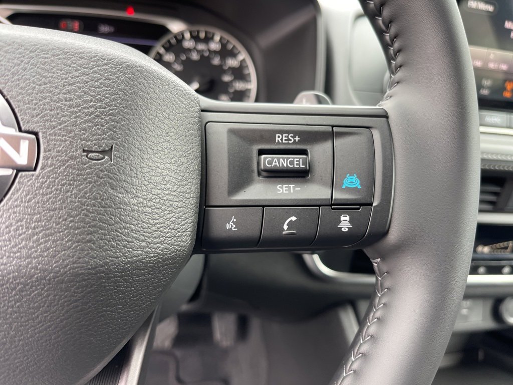 Used 2026 Nissan Rogue SV image 17