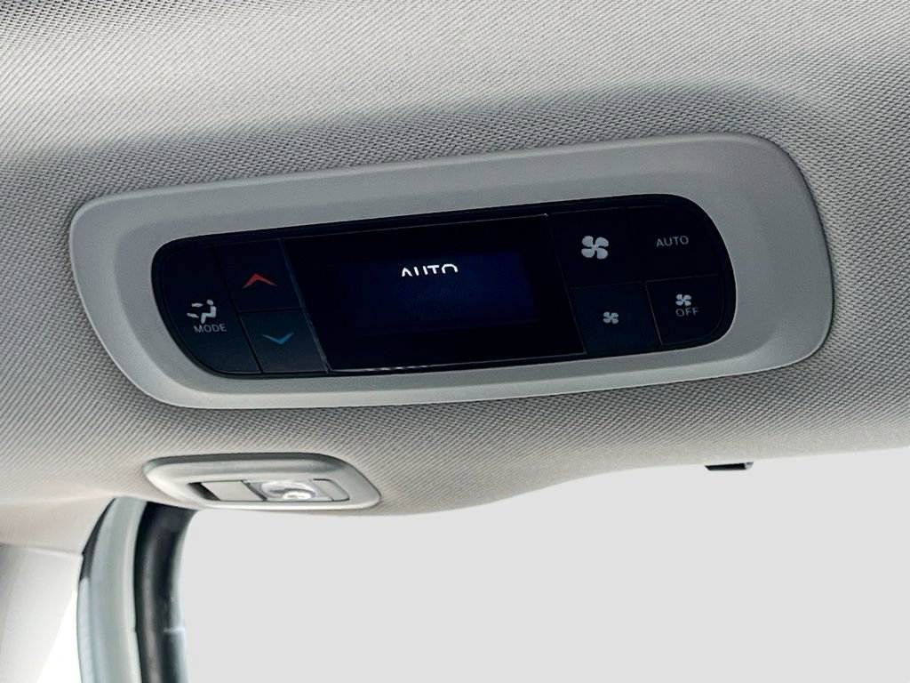 Certified 2022 Chrysler Pacifica Limited image 27