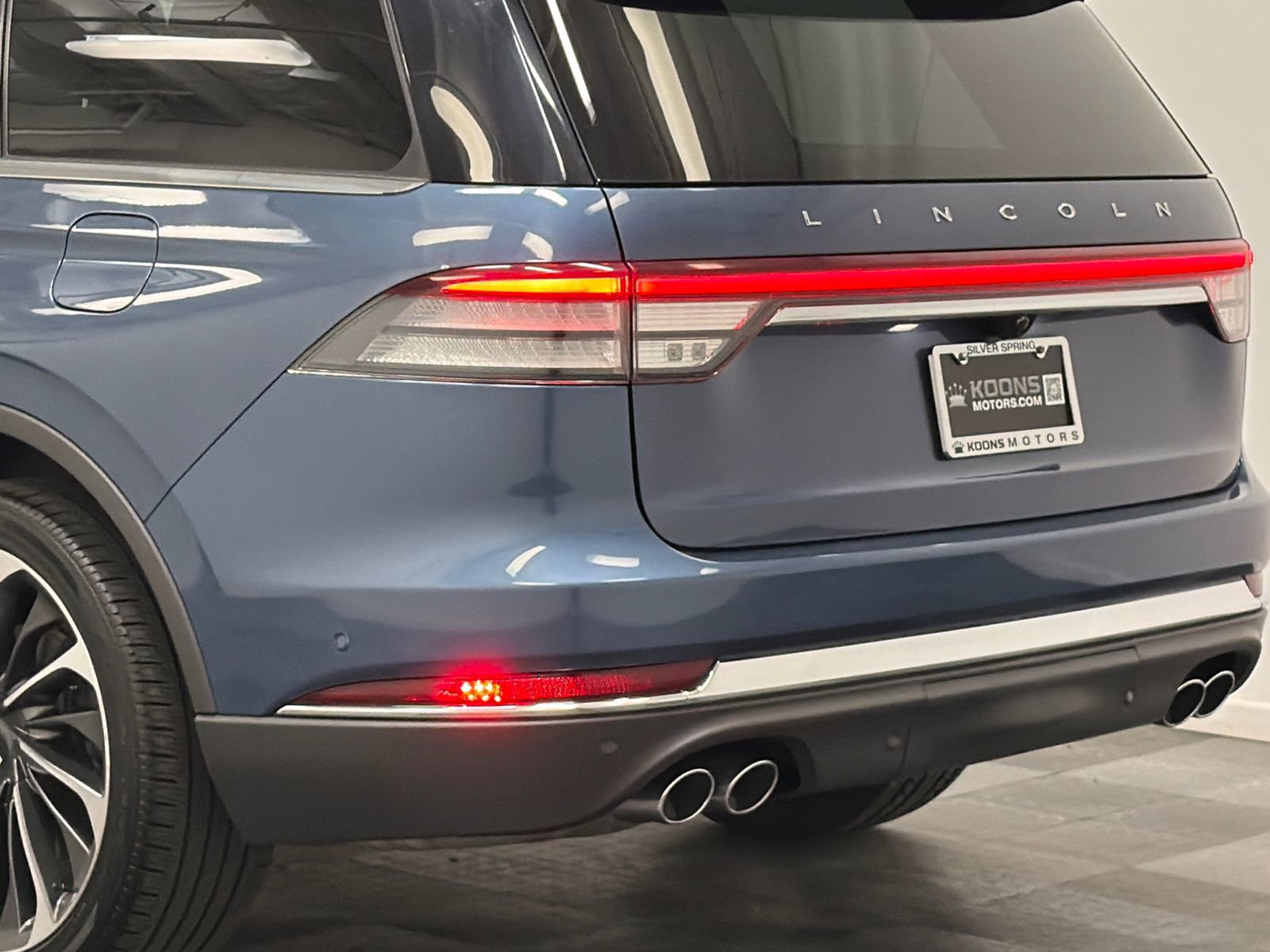 Used 2020 Lincoln Aviator Reserve AWD/4WD image 7