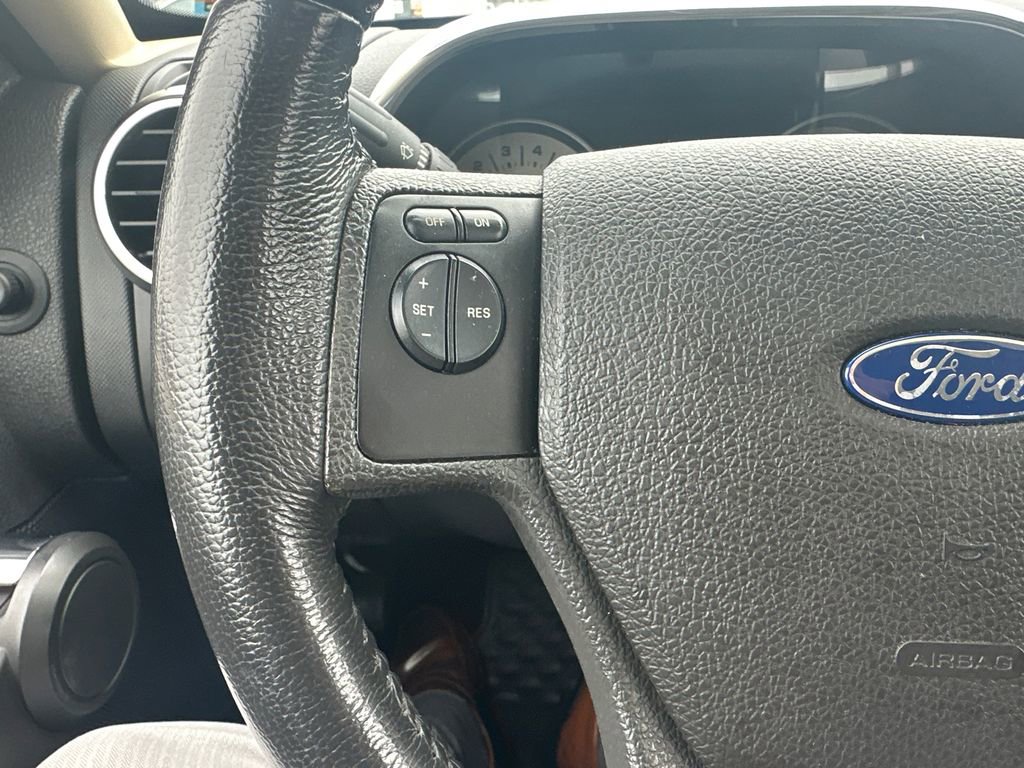 Used 2010 Ford Explorer Limited image 18