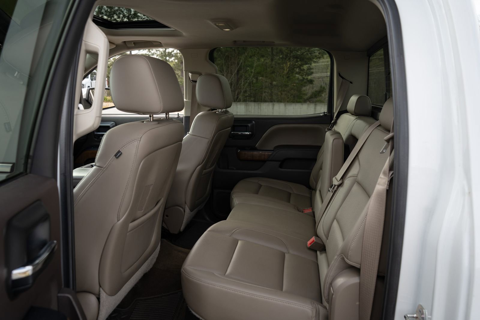 Used 2015 GMC Sierra 1500 SLT w/ Driver Alert Package AWD/4WD image 19