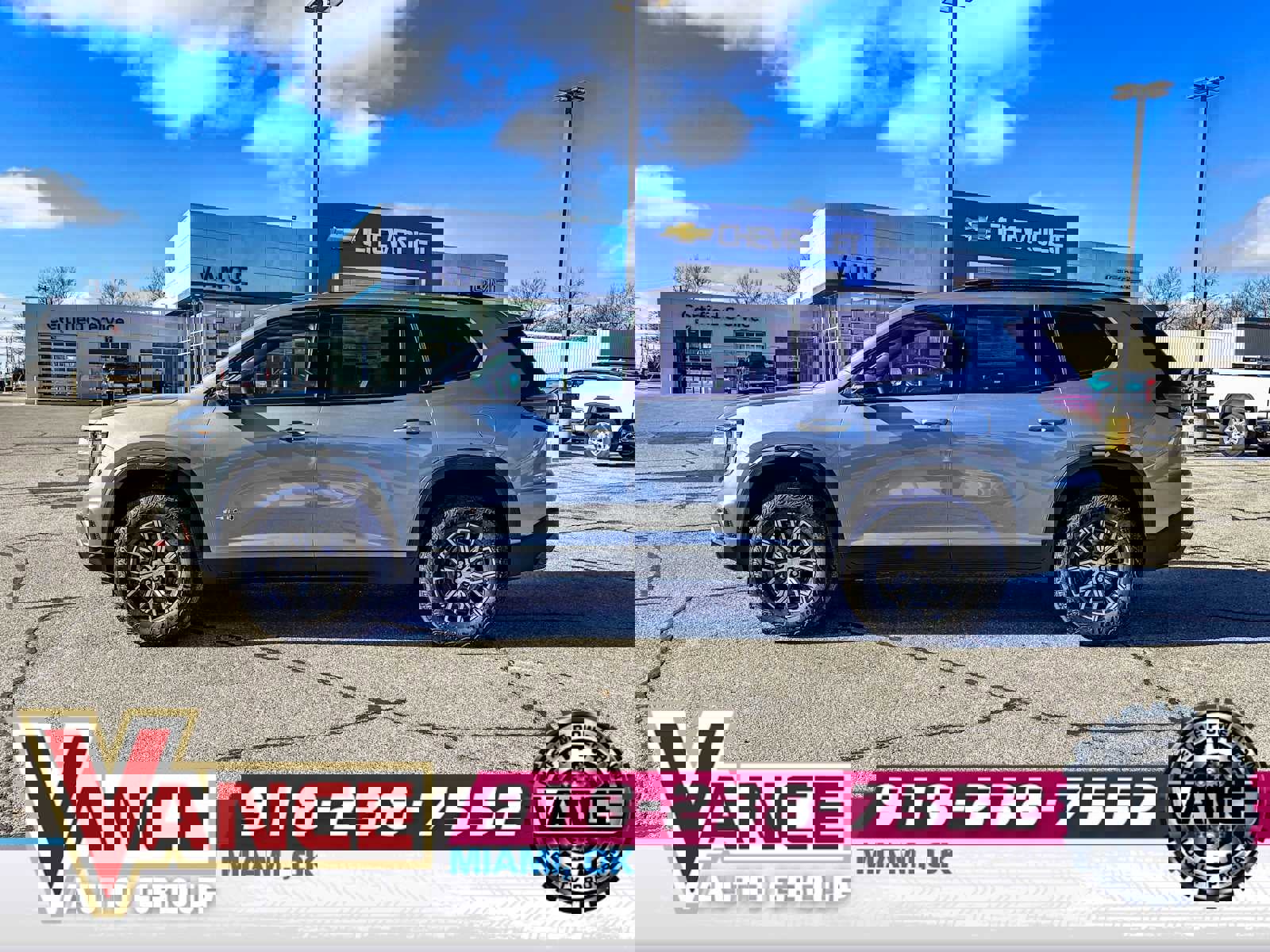 New 2026 GMC Acadia AT4 w/ Luxury Package image 4