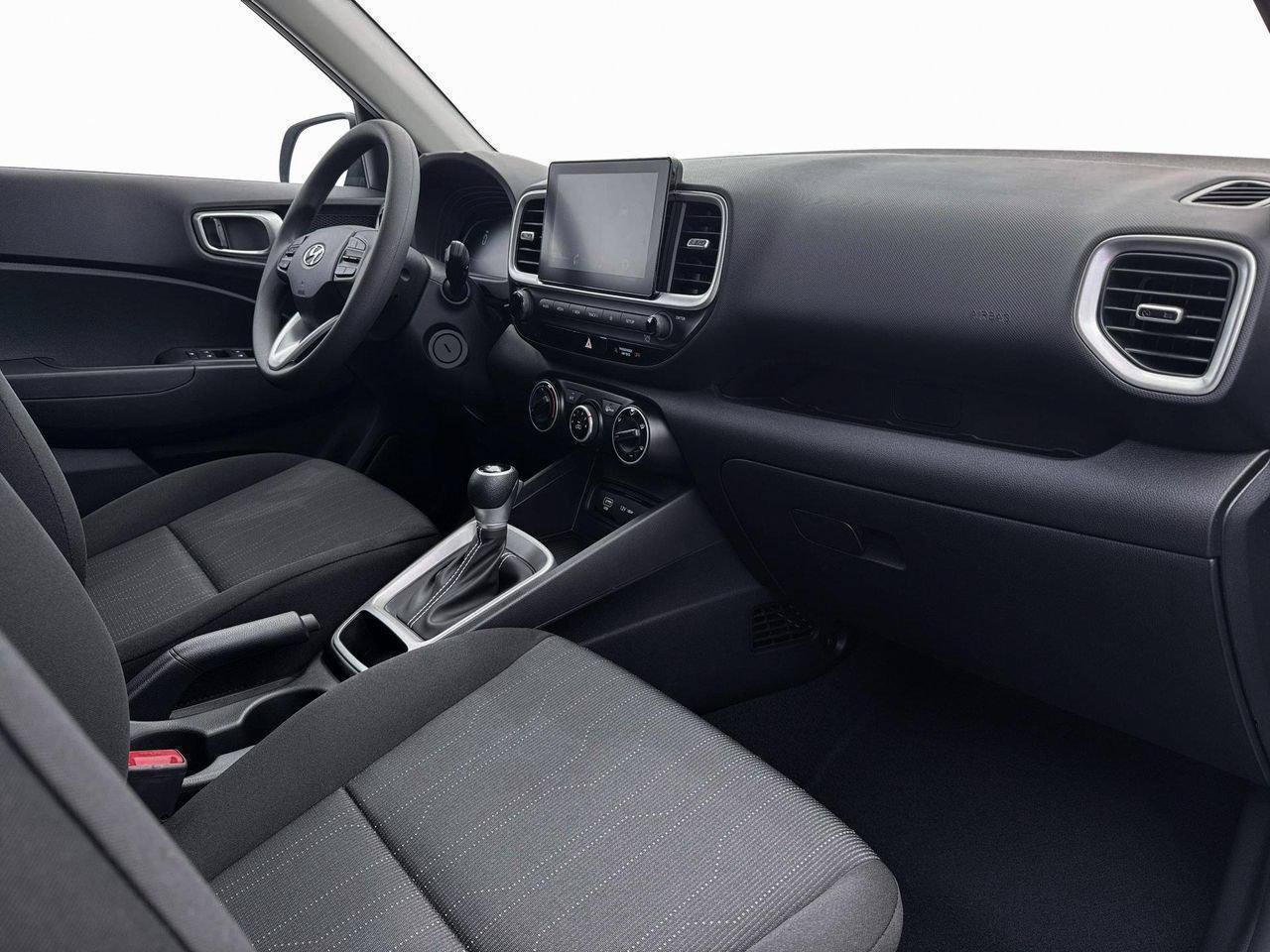 New 2026 Hyundai Venue SE FWD image 15