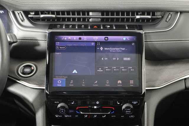 Used 2022 Jeep Grand Cherokee Limited AWD/4WD image 29