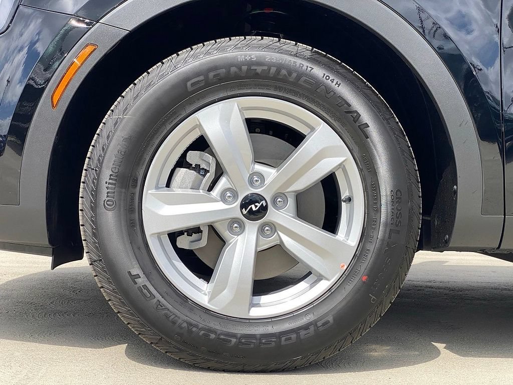 New 2026 Kia Sorento LX FWD image 10