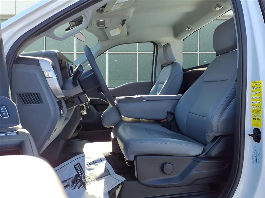 Used 2024 Ford F450 XL w/ Snow Plow Prep Package image 15