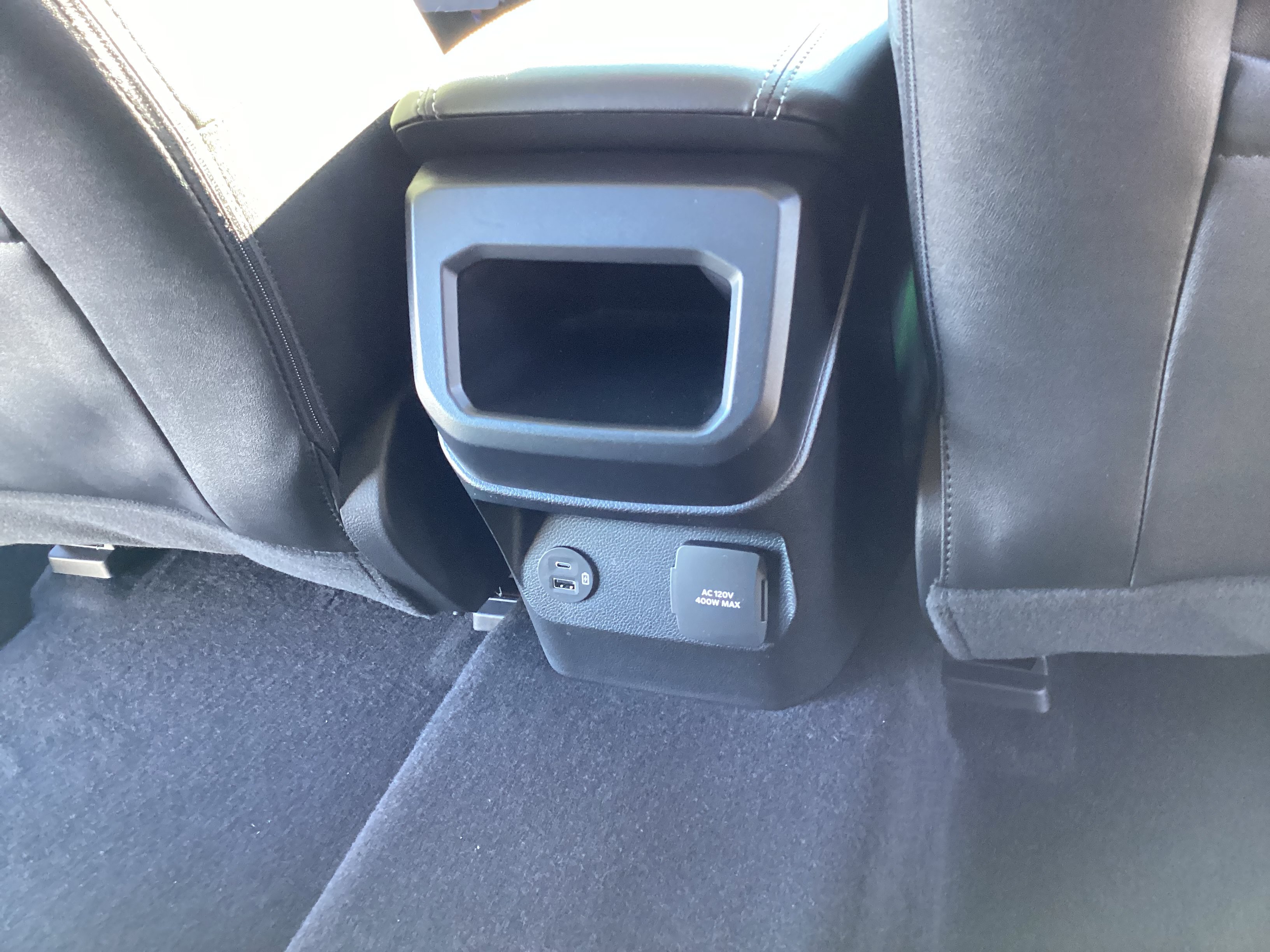 Used 2025 Ford Ranger Lariat w/ FX4 Off-Road Package AWD/4WD image 22