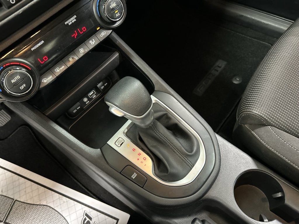 Used 2019 Kia Forte LXS FWD image 17