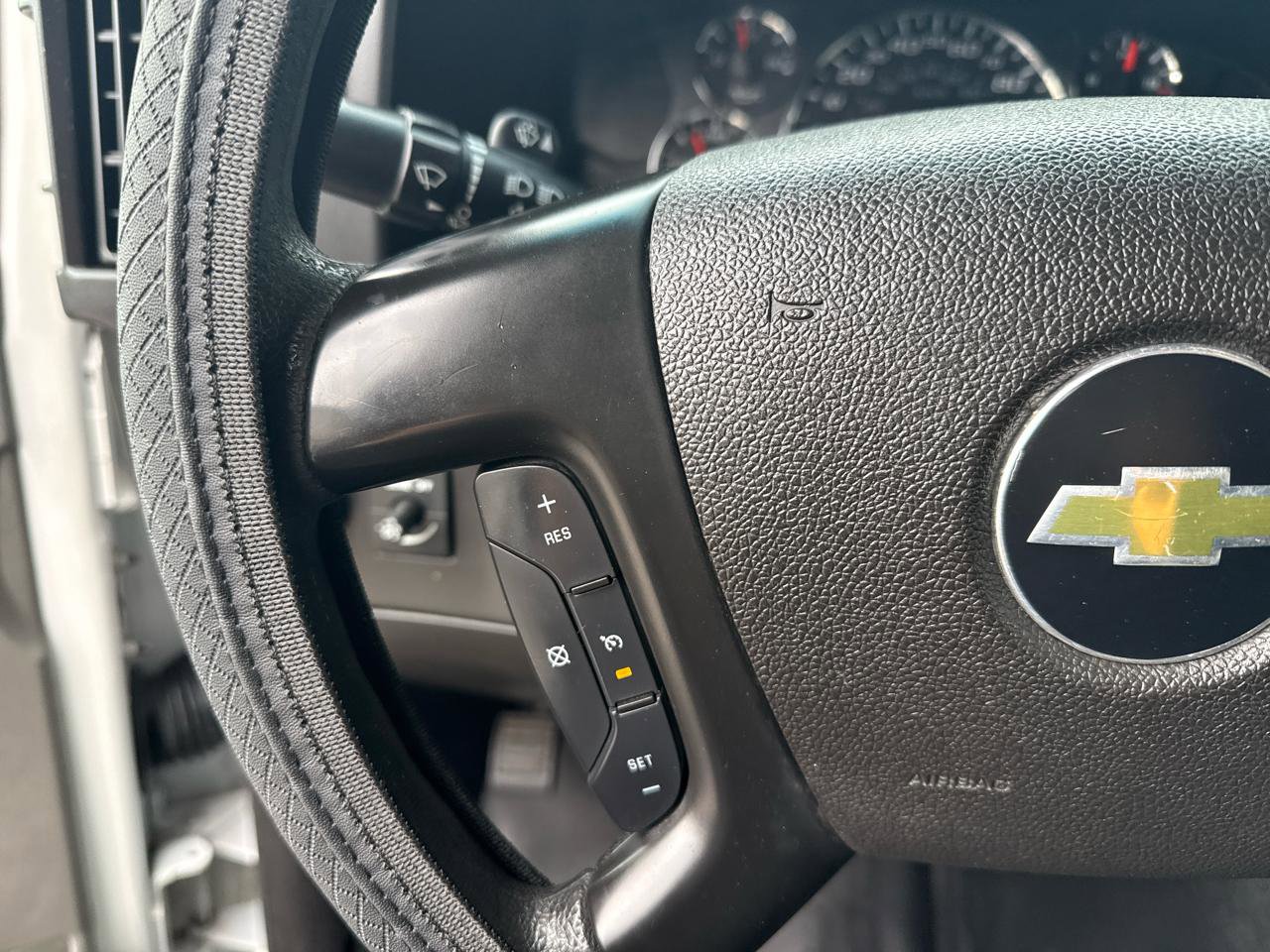 Used 2015 Chevrolet Express 2500 image 16