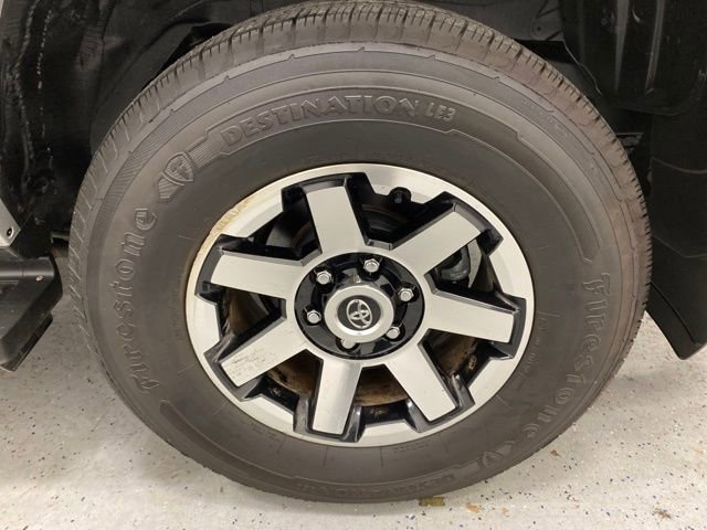 Used 2023 Toyota 4Runner TRD Off-Road image 10