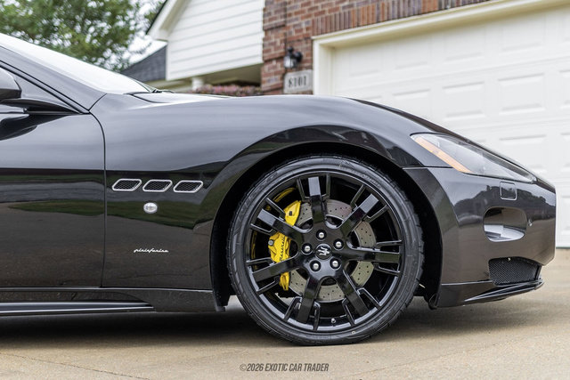 Used 2011 Maserati GranTurismo S RWD image 11