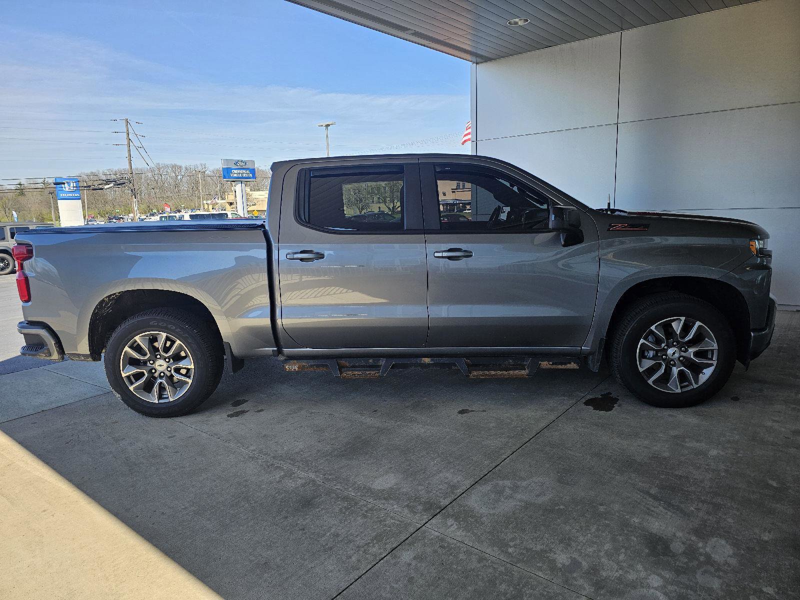 Used 2021 Chevrolet Silverado 1500 RST w/ Convenience Package II image 7