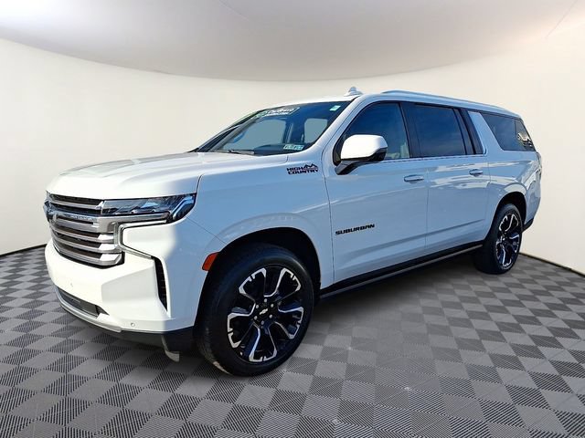 Certified 2023 Chevrolet Suburban High Country AWD/4WD image 3