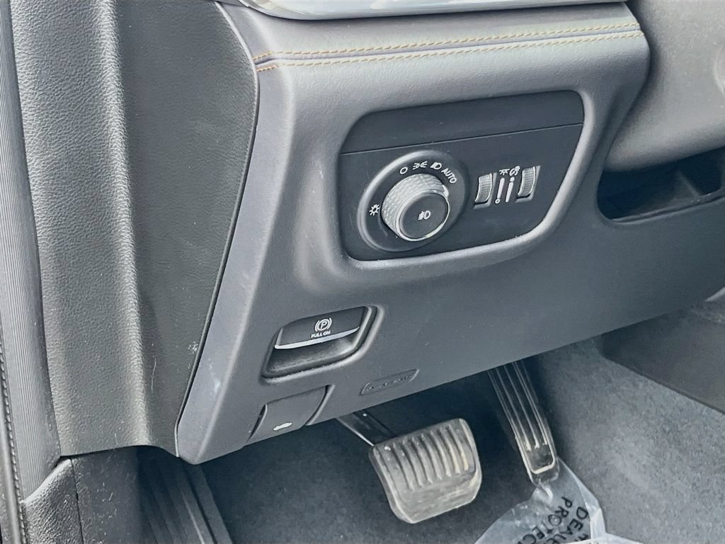Certified 2023 Jeep Grand Cherokee L Summit AWD/4WD image 10