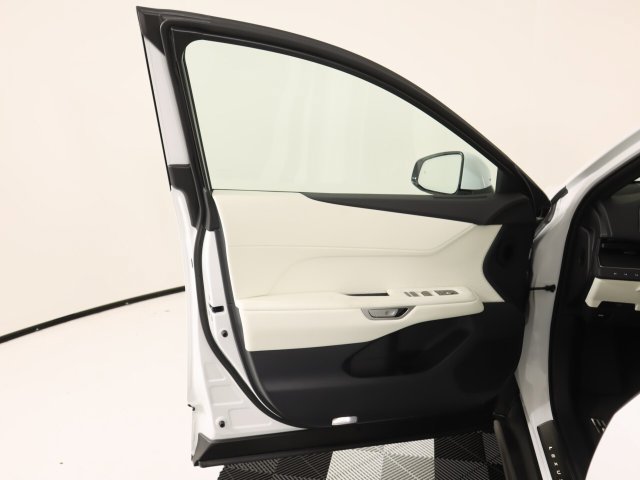 New 2026 Lexus ES 350e w/ Convenience Package FWD image 10