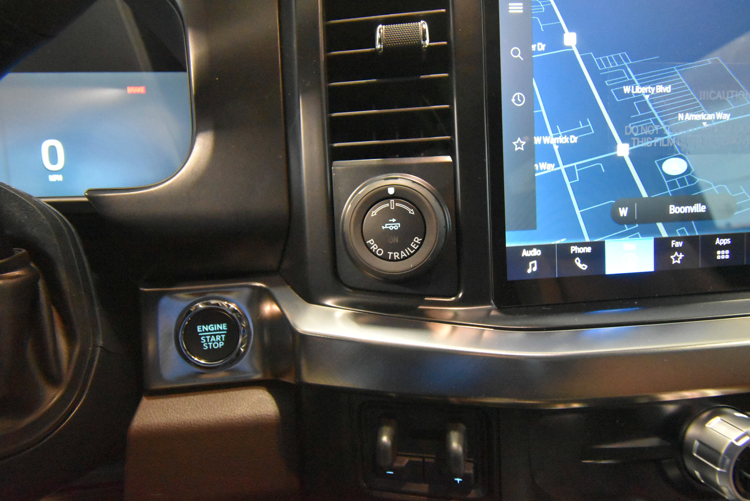 New 2026 Ford F250 King Ranch w/ Chrome Package image 19