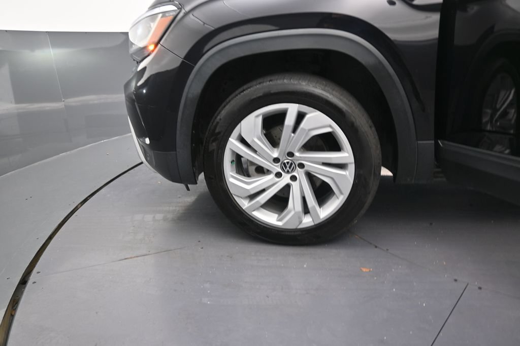 Used 2021 Volkswagen Atlas SE w/ Panoramic Sunroof Package FWD image 13