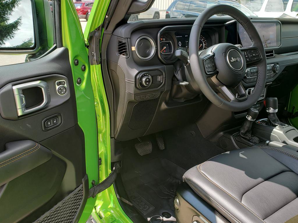 New 2026 Jeep Gladiator Sport AWD/4WD image 11