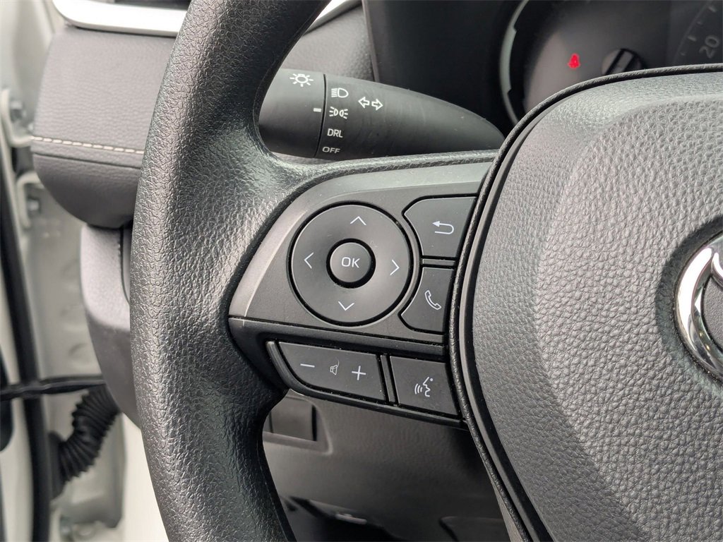 Used 2025 Toyota RAV4 LE image 18