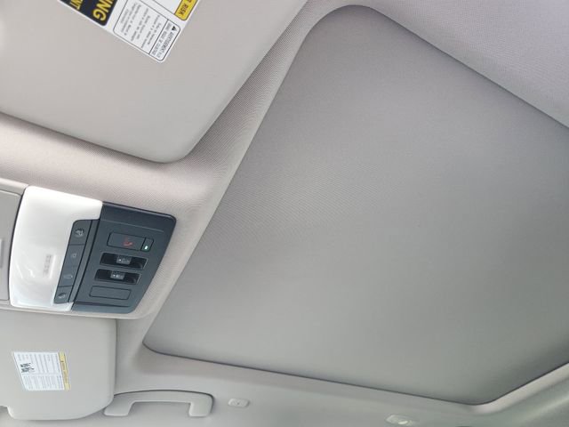 Used 2023 Nissan Rogue Platinum image 17