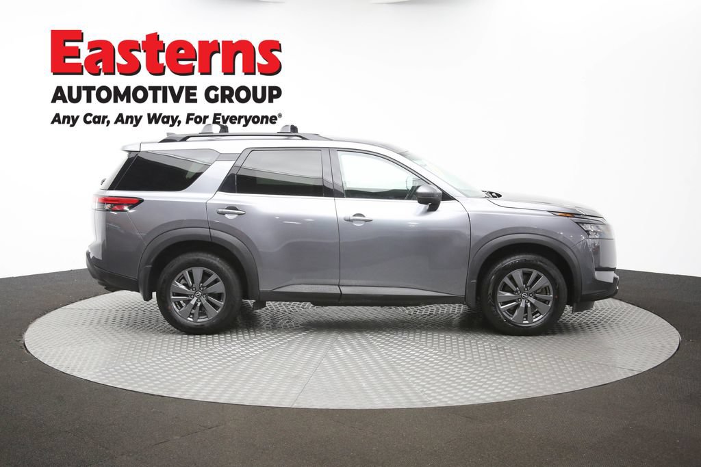 Used 2024 Nissan Pathfinder SV AWD/4WD image 43