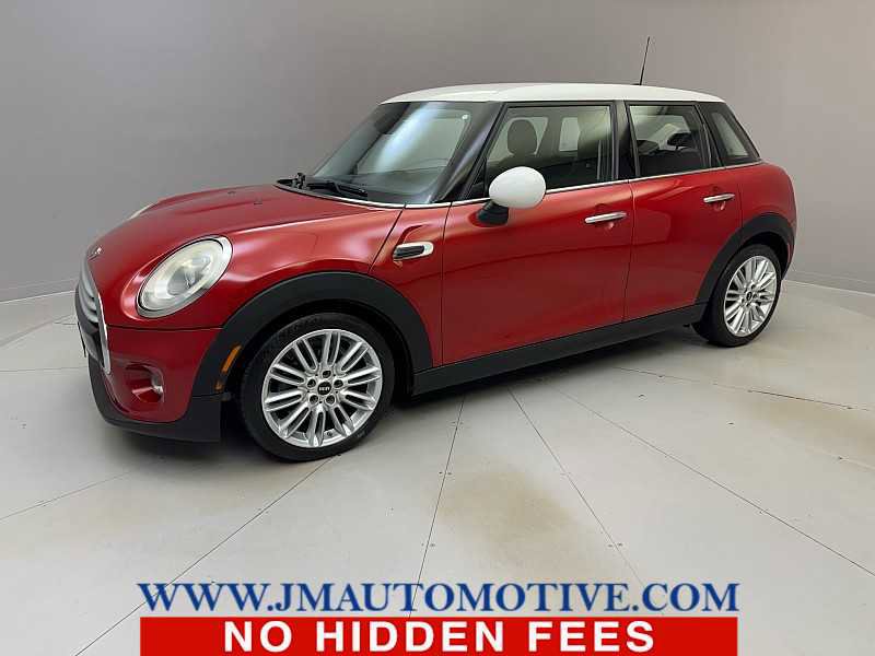 Used 2015 MINI Cooper 4-Door Hardtop image 1