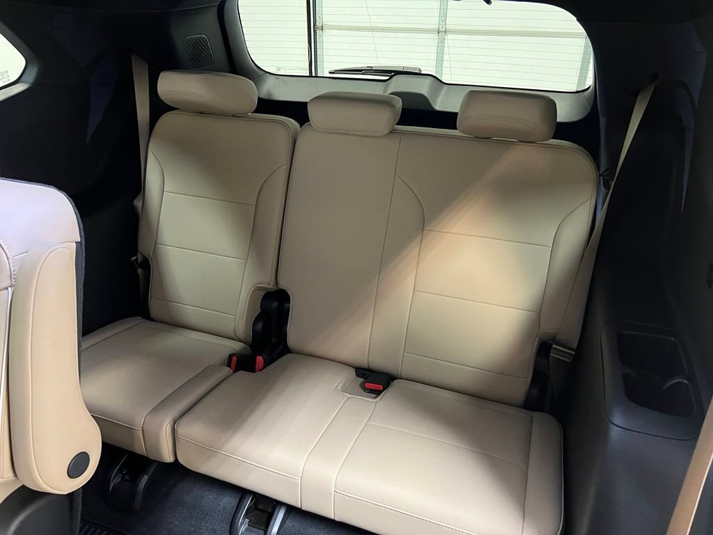 Used 2026 Buick Enclave Preferred w/ Power Package AWD/4WD image 29