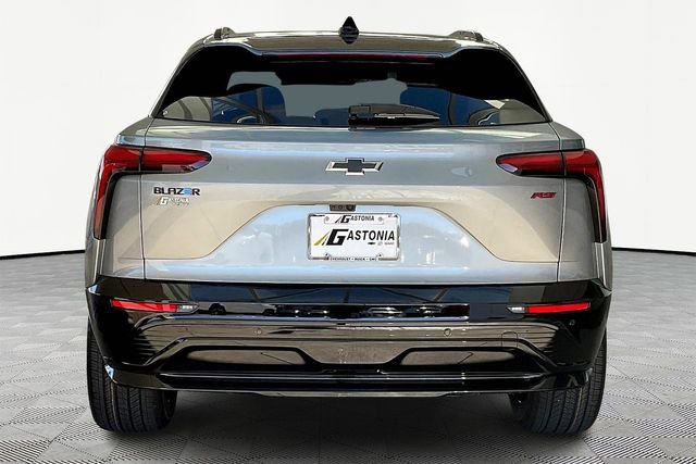 New 2026 Chevrolet Blazer EV RS image 5