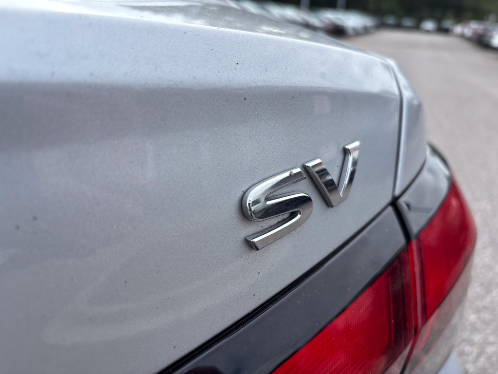 Used 2021 Nissan Versa SV FWD image 17