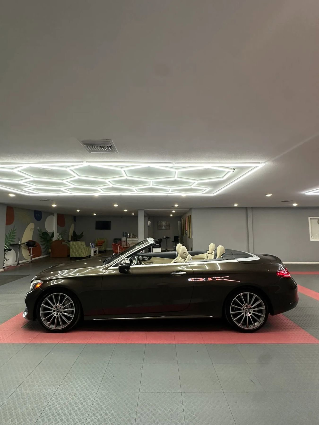 Used 2018 Mercedes-Benz C 300 Cabriolet image 5