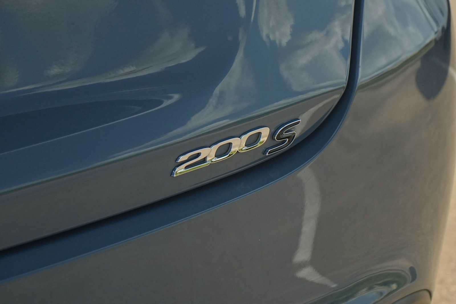 Used 2015 Chrysler 200 S w/ Navigation & Sound Group I FWD image 8