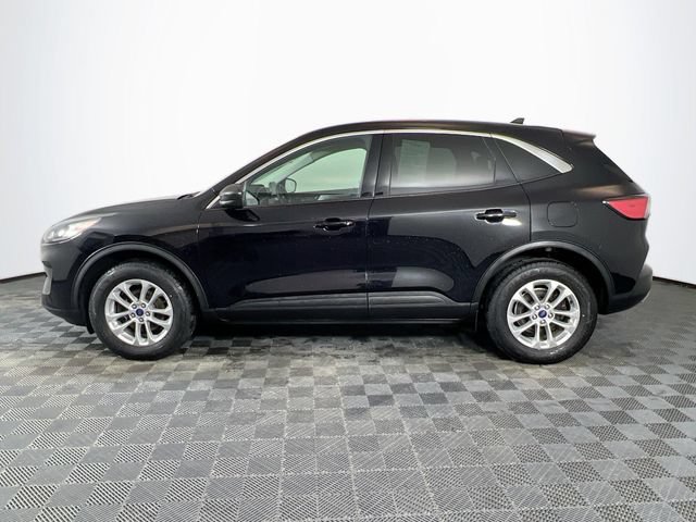 Used 2022 Ford Escape SE w/ Cold Weather Package AWD/4WD image 2