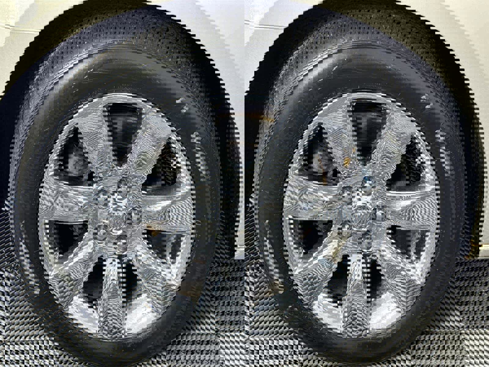 Used 2012 Buick LaCrosse Premium w/ Entertainment Package image 10