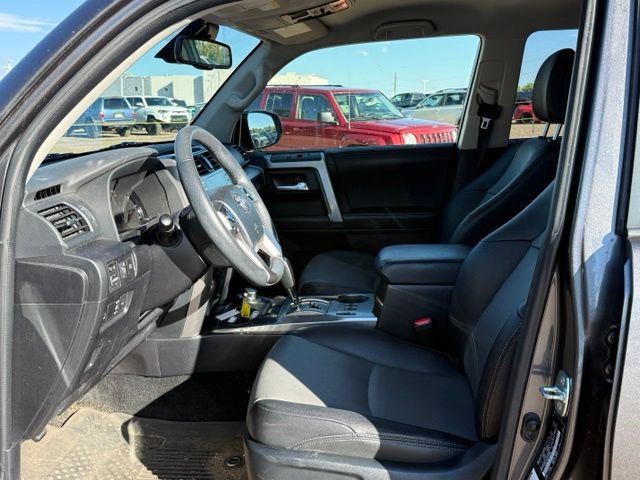 Used 2022 Toyota 4Runner SR5 Premium AWD/4WD image 15