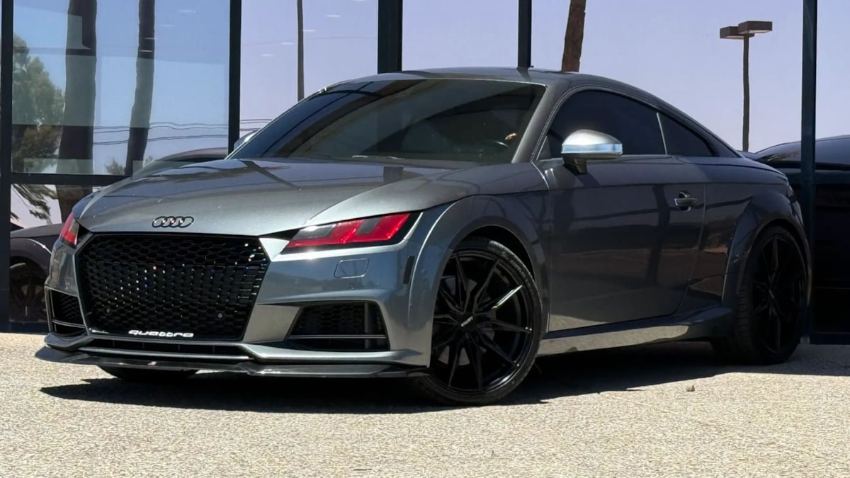 Used 2017 Audi TTS 2.0T Coupe w/ Technology Package AWD/4WD image 2