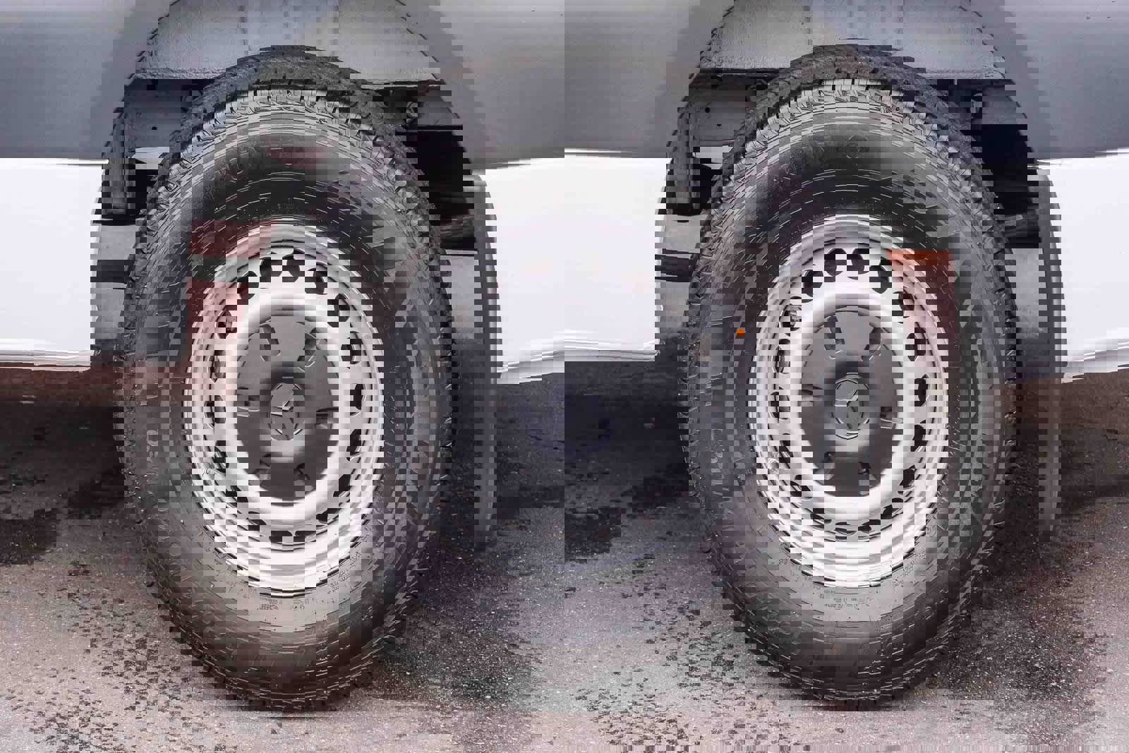 Used 2024 Mercedes-Benz Sprinter 2500 image 9