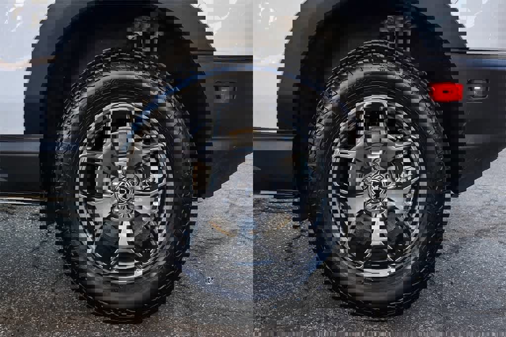 Used 2024 Ford Bronco Sport Badlands image 10