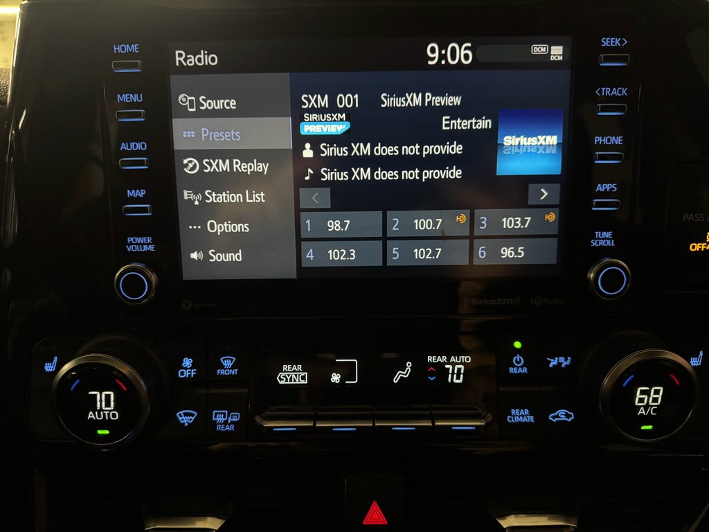 Used 2022 Toyota Highlander XLE image 32