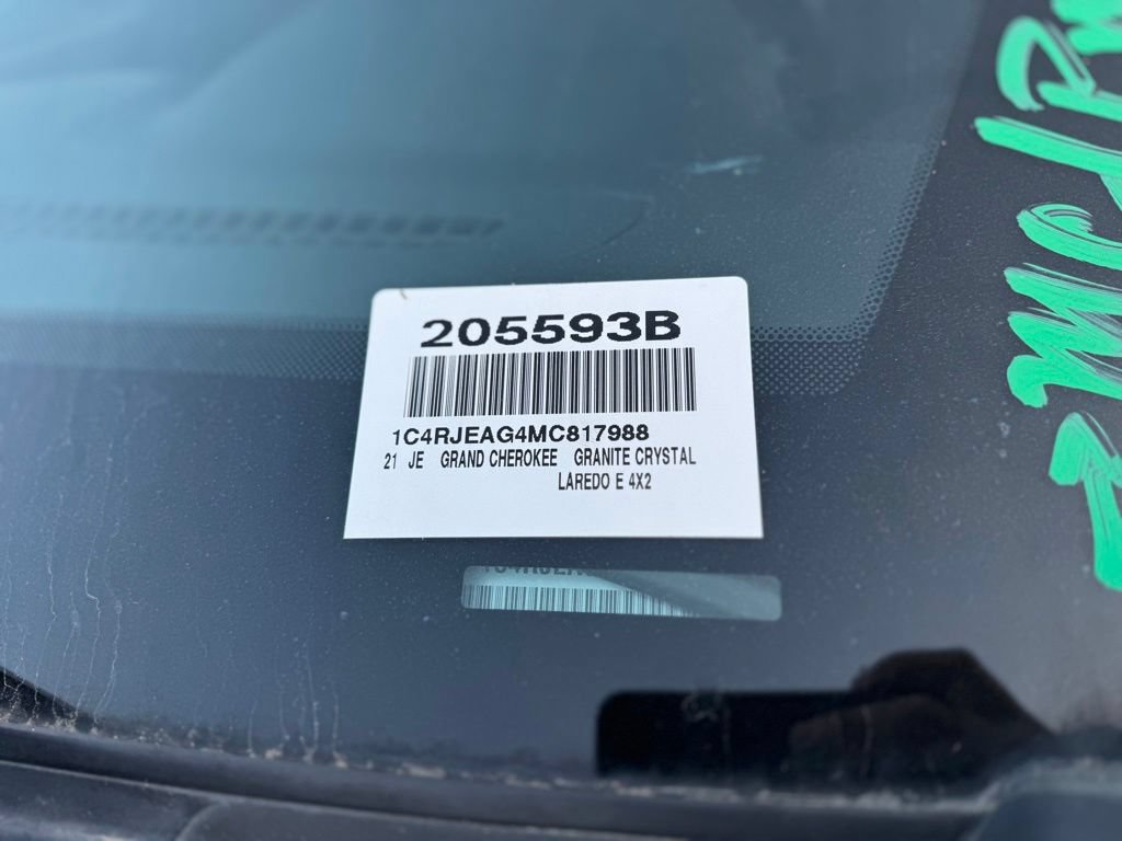Used 2021 Jeep Grand Cherokee Laredo RWD image 19