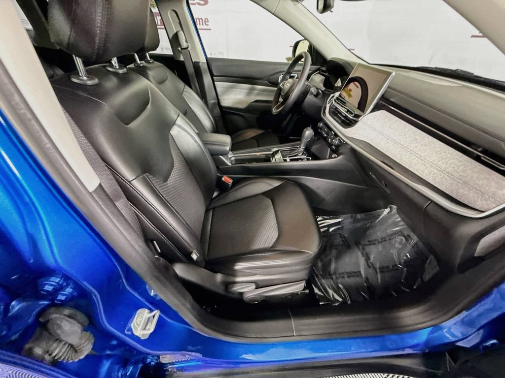 Used 2022 Jeep Compass Latitude AWD/4WD image 29