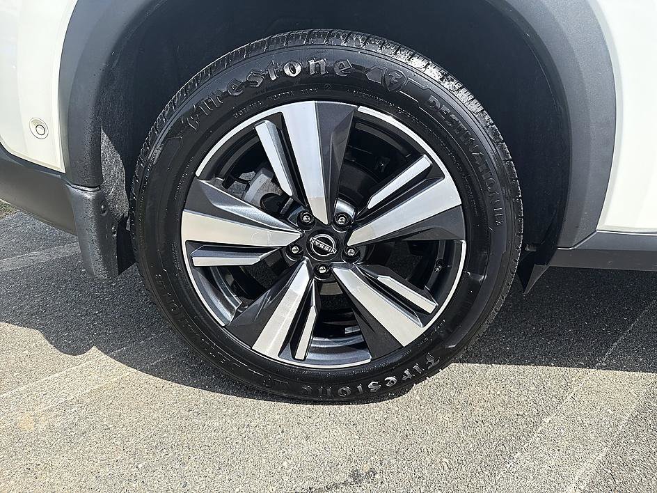 Certified 2022 Nissan Rogue SL w/ SL Premium Package image 11