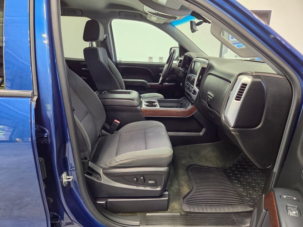Used 2017 GMC Sierra 1500 SLE w/ SLE Value Package AWD/4WD image 17