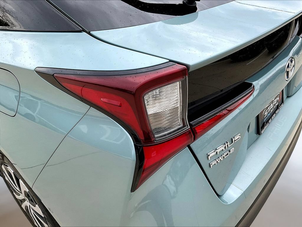 Used 2021 Toyota Prius LE AWD/4WD image 23